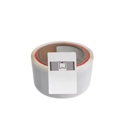 70*45mm 860-960Mhz Etiquetas RFID pasivas UHF de largo alcance para la gestión minorista de la cadena de suministro de ropa